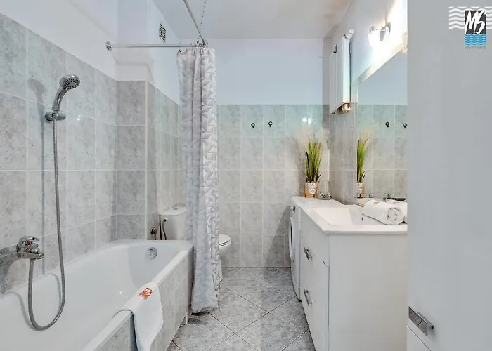 Ms Sopotforfour Iii Apartment